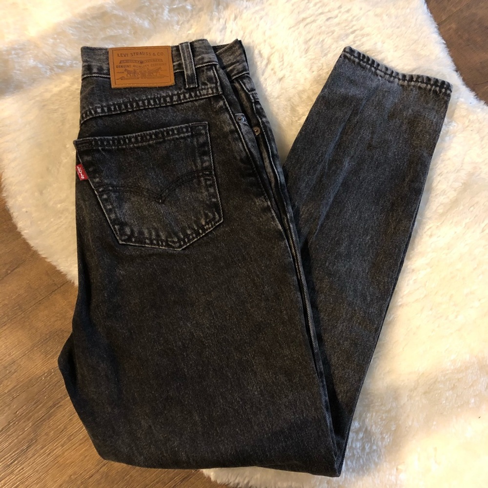 Levi’s premium mom jean
